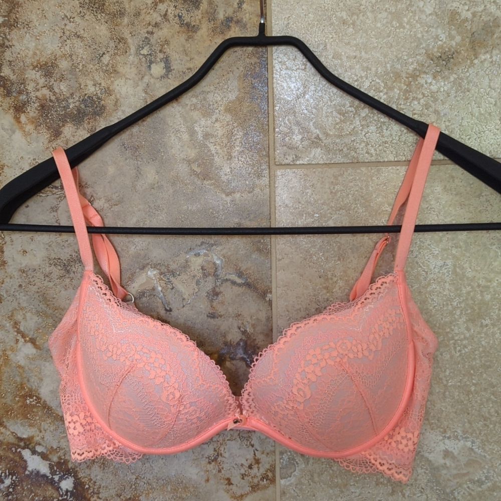 Victoria's Secret Coral Lace Bra
